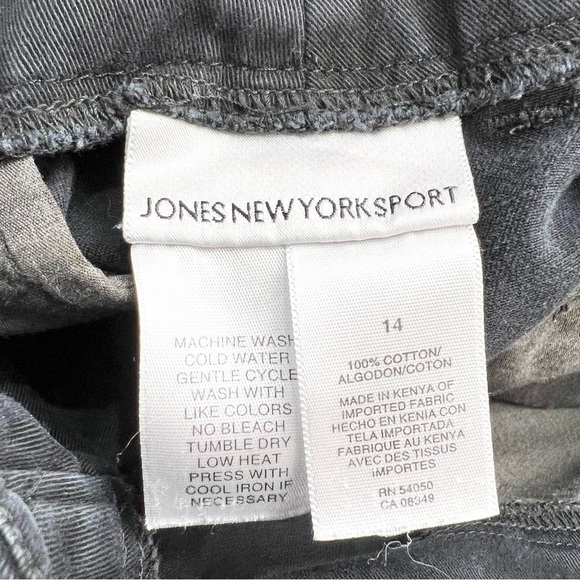 Jones New York Sport black high rise cotton mom shorts 14 - Picture 9 of 9